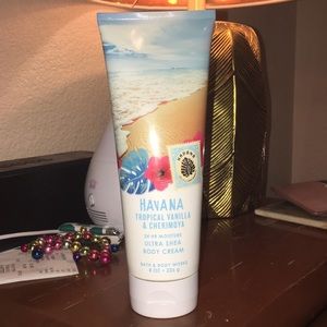 Bath & Body Works Ultra Shea Body Cream